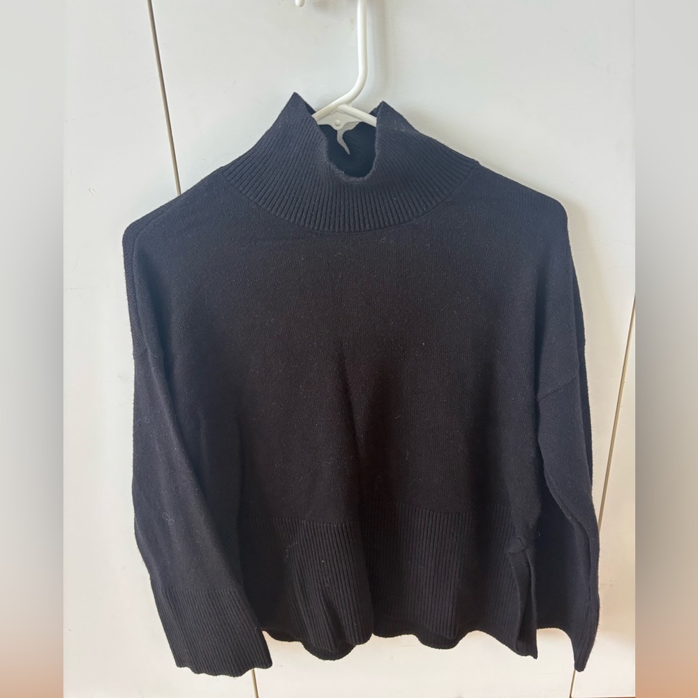 Cute classy reliable black sweater